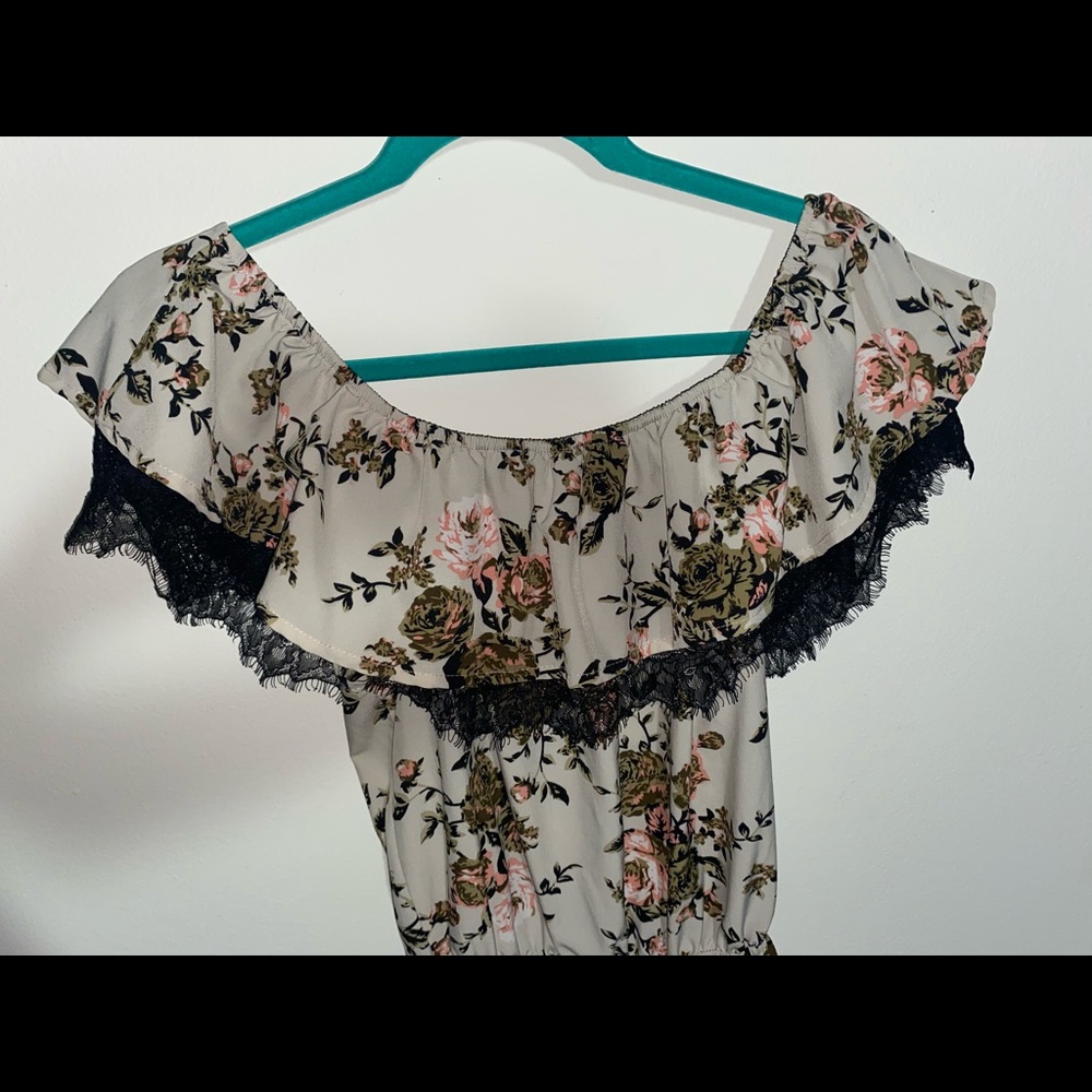 Floral Romper - Picture 5 of 6